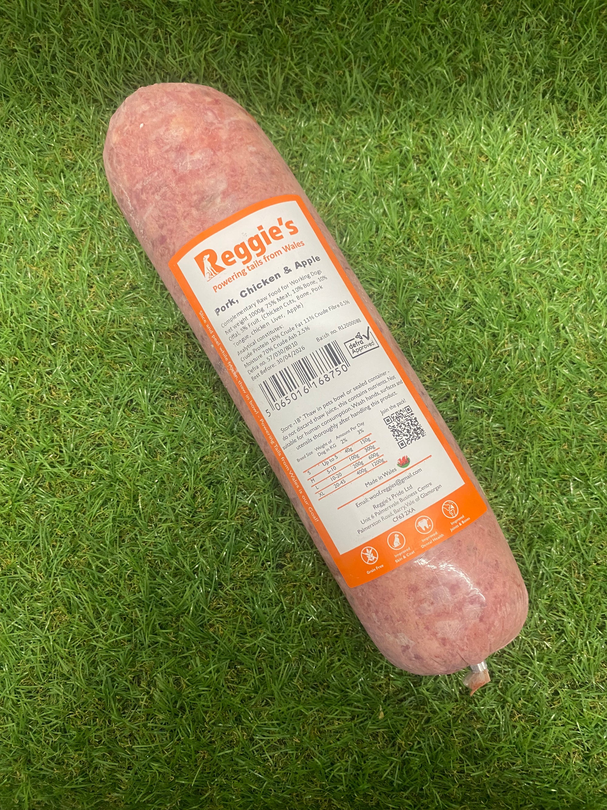 Reggies Pork, Chicken & Apple 1KG