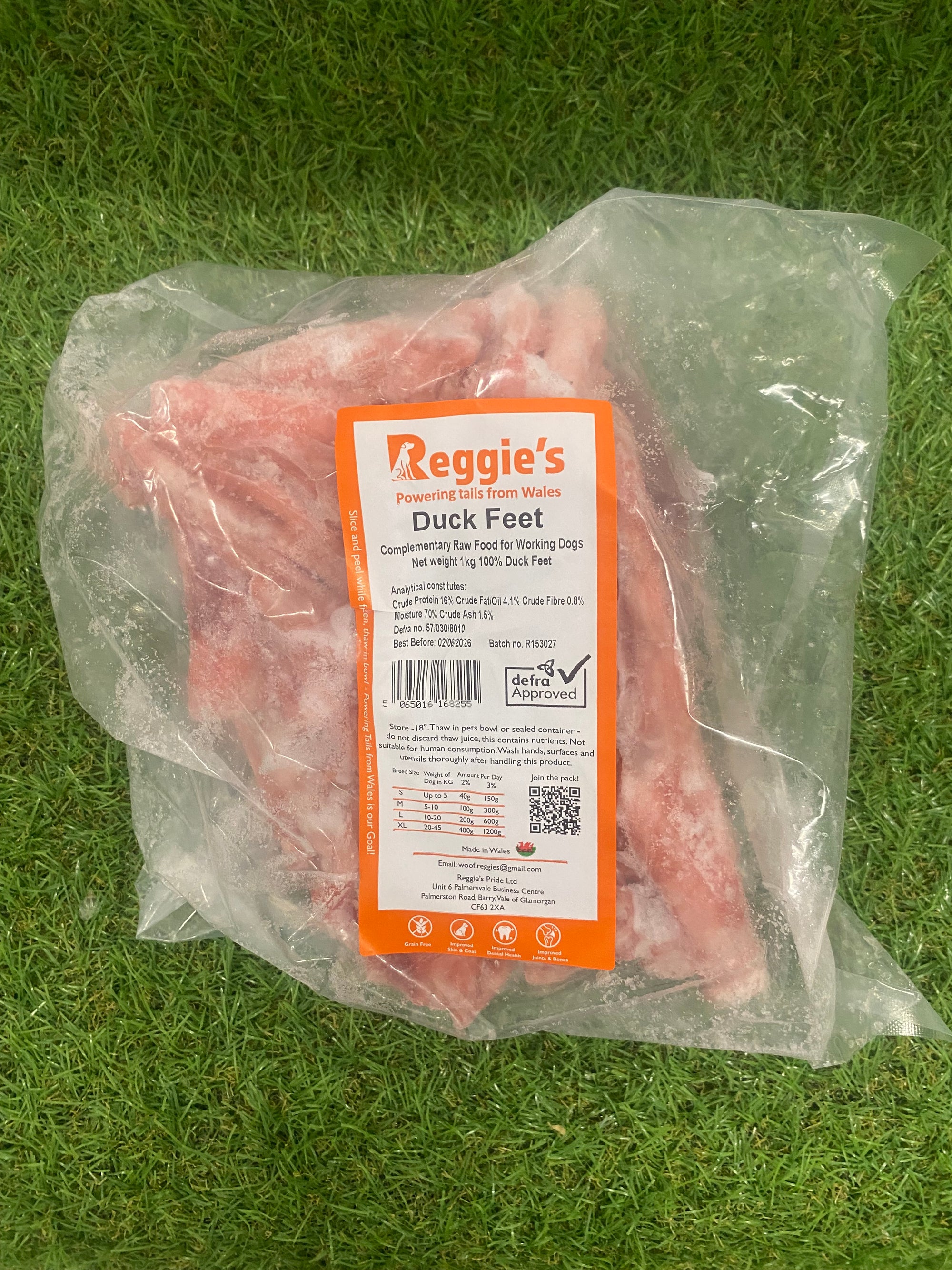 Reggies Whole Duck Feet 1KG